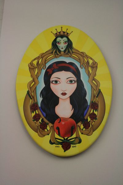 Michelle Maddison's art portraying Snow White