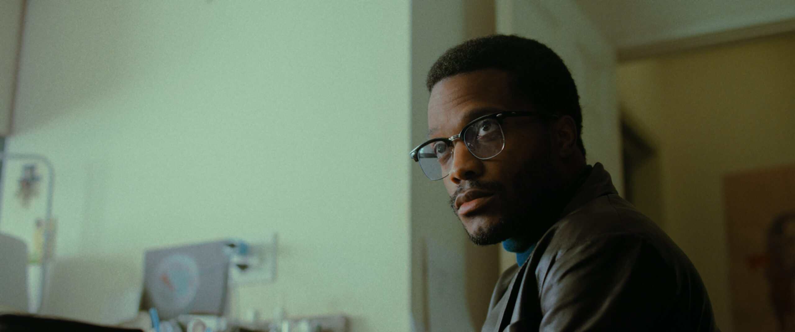 A closeup of Jermaine Fowler as Cedrick in Appofeniacs.